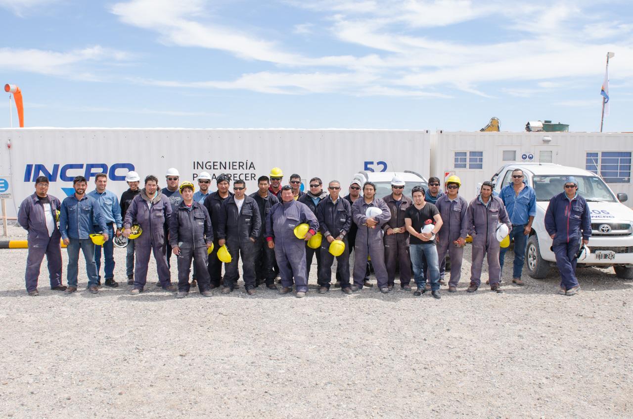 Men working image